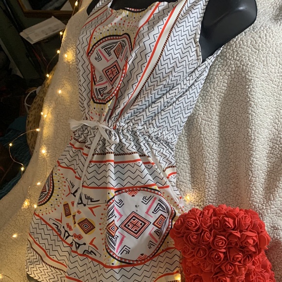 Not Sure Brand, Size Small, Beautiful Red, Yellow and Black Jumpsuit - Picture 2 of 5